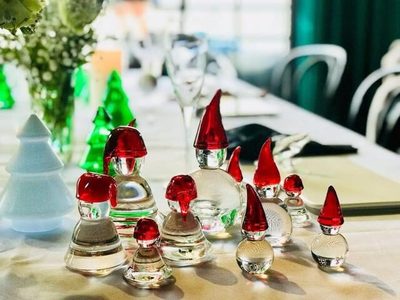 挪威海產(chǎn)攜手老牌水晶品牌，在滬首辦可持續(xù)餐桌藝術(shù)文化活動(dòng)，共話商業(yè)創(chuàng)新與責(zé)任